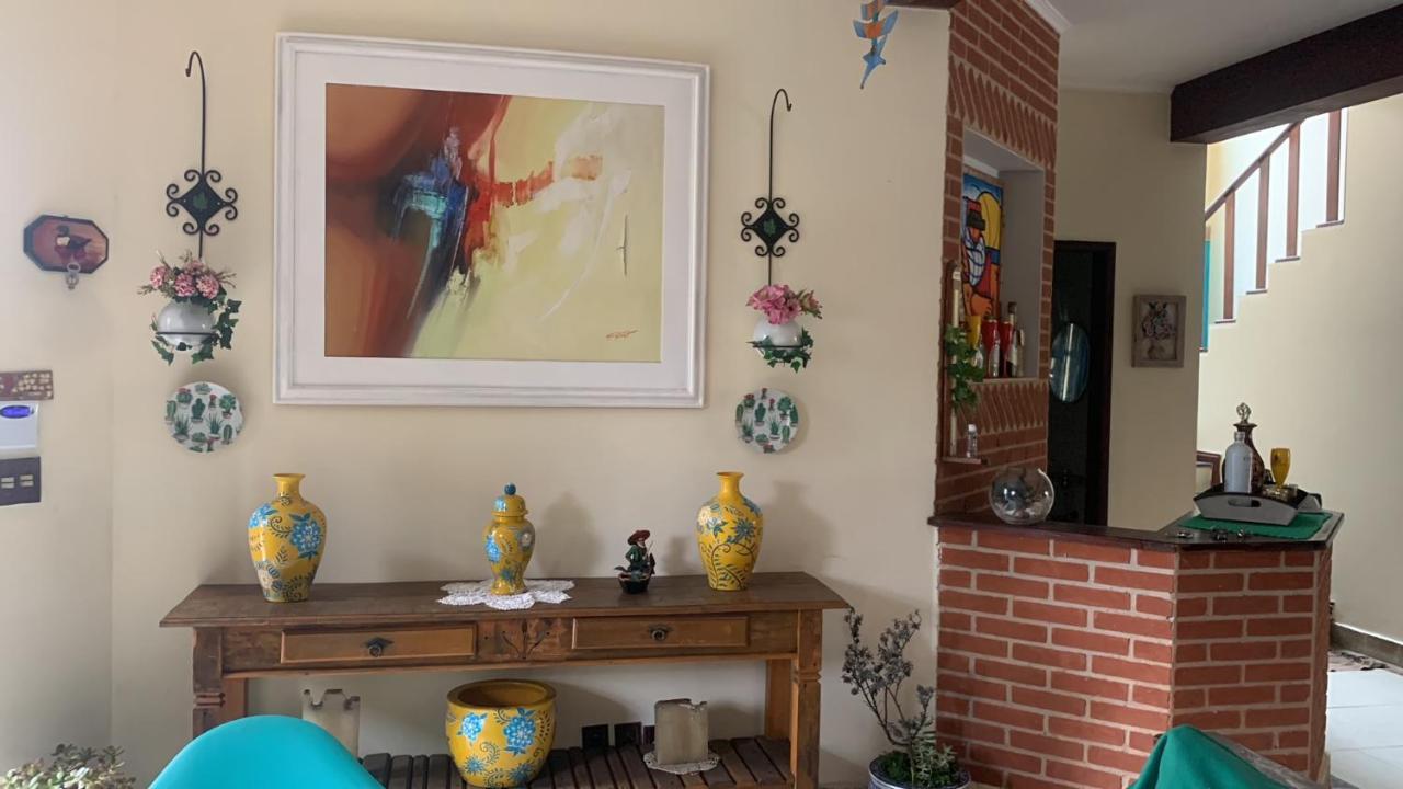 Lindo Sobrado Amarelo -Proximo A Praia Mongagua Bagian luar foto