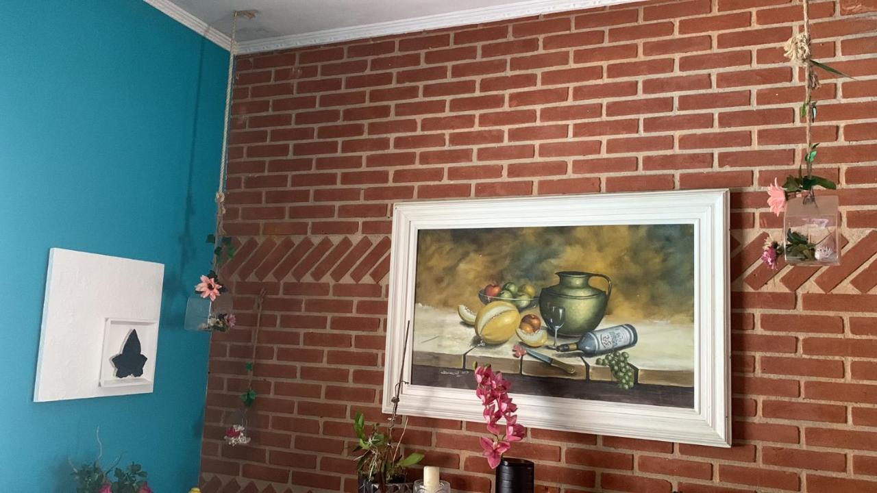 Lindo Sobrado Amarelo -Proximo A Praia Mongagua Bagian luar foto