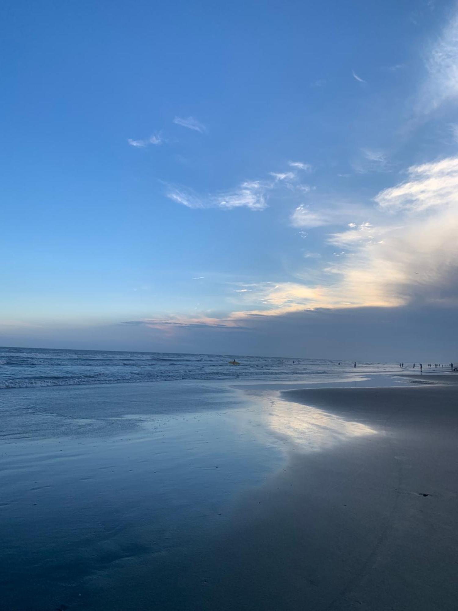 Lindo Sobrado Amarelo -Proximo A Praia Mongagua Bagian luar foto